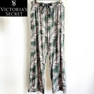 Victoria's Secret Green Plant Pattern Pajama Pants